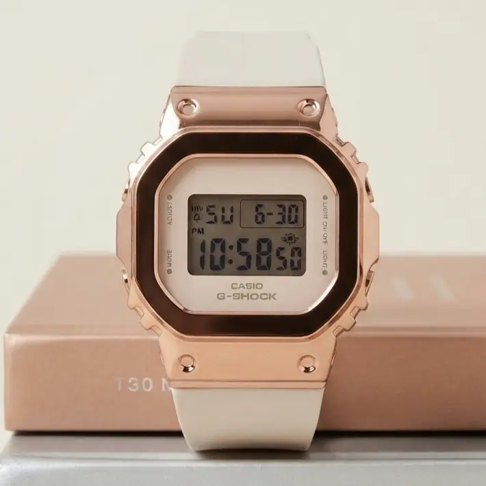 GM-S5600PG-4DR