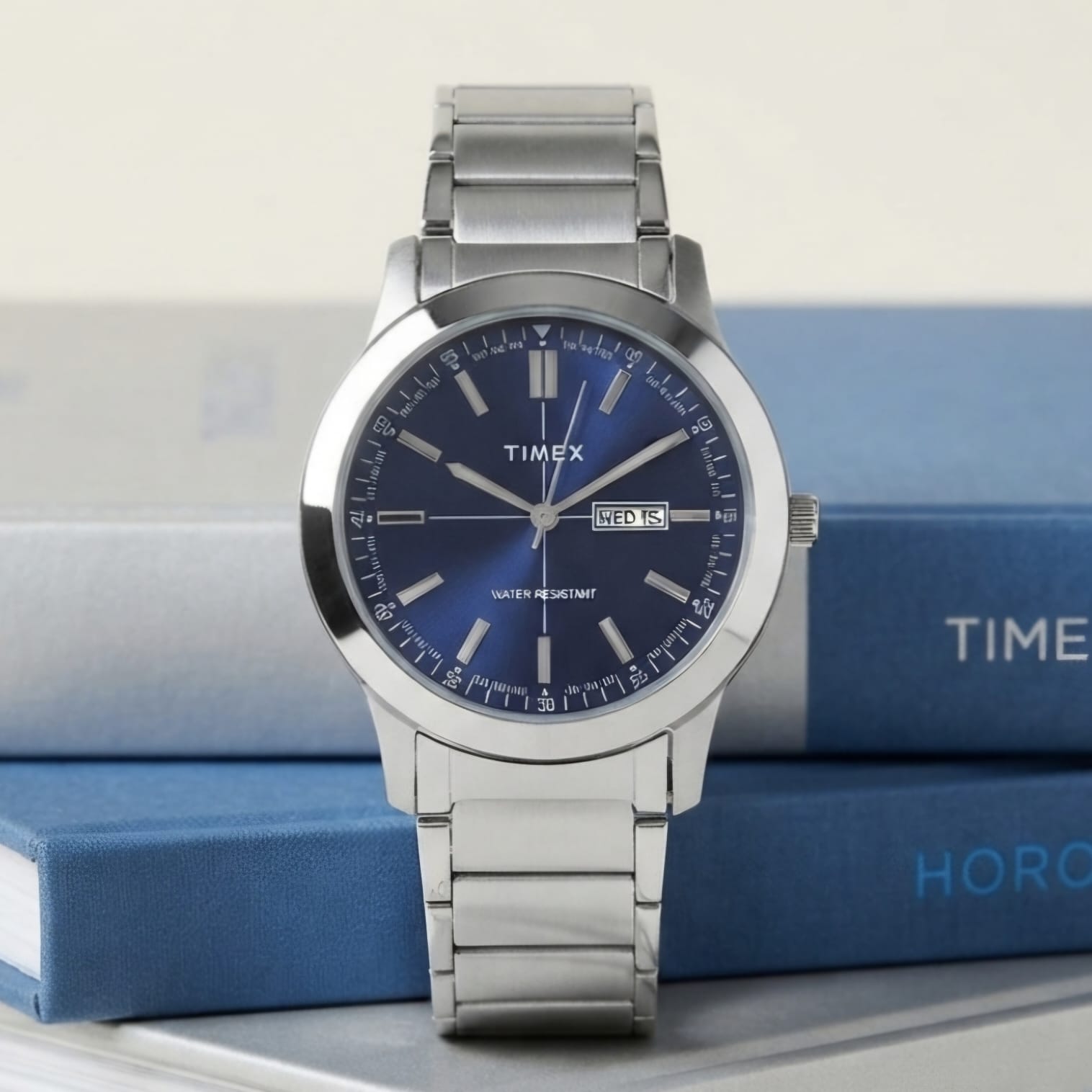 Timex TW2Y96600 Rantai Silver Dasar Navy