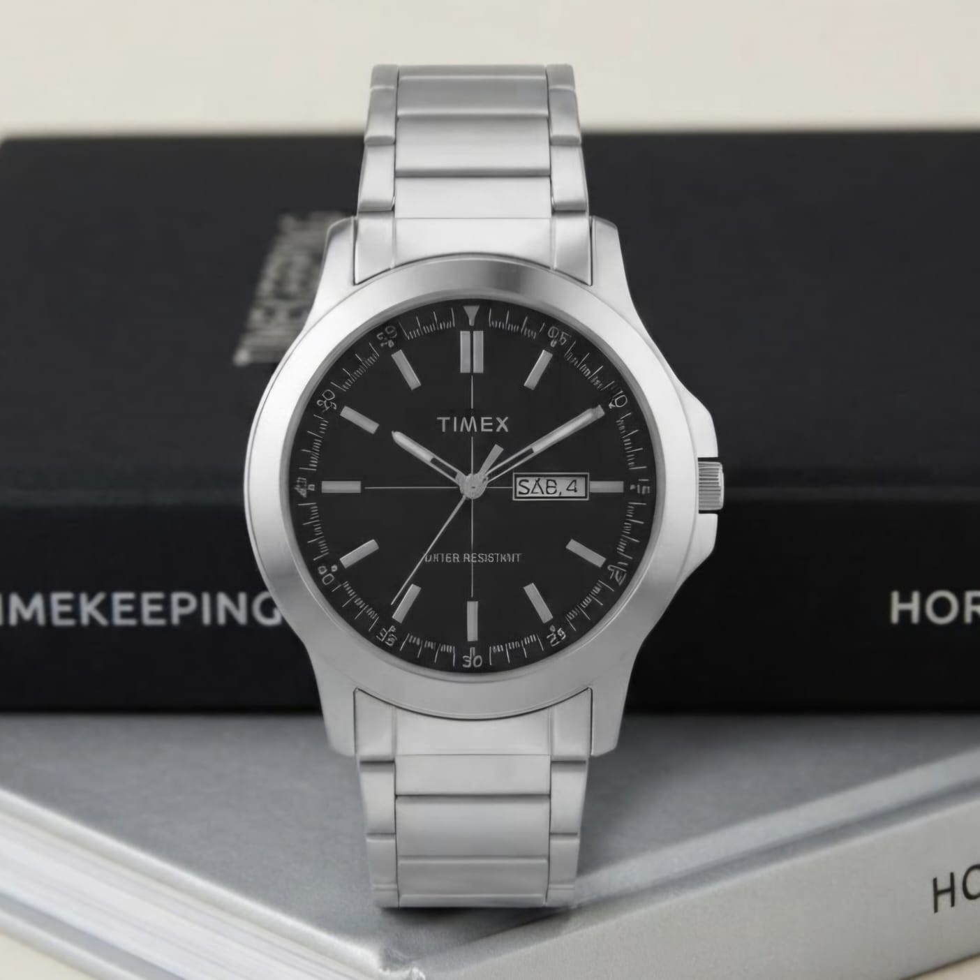 Timex TW2Y96200 Rantai Silver Dasar Hitam